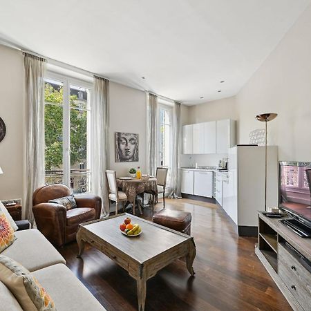Champs-Elysees & Arc De Triomphe - Cityapartmentstay Paris Exterior photo